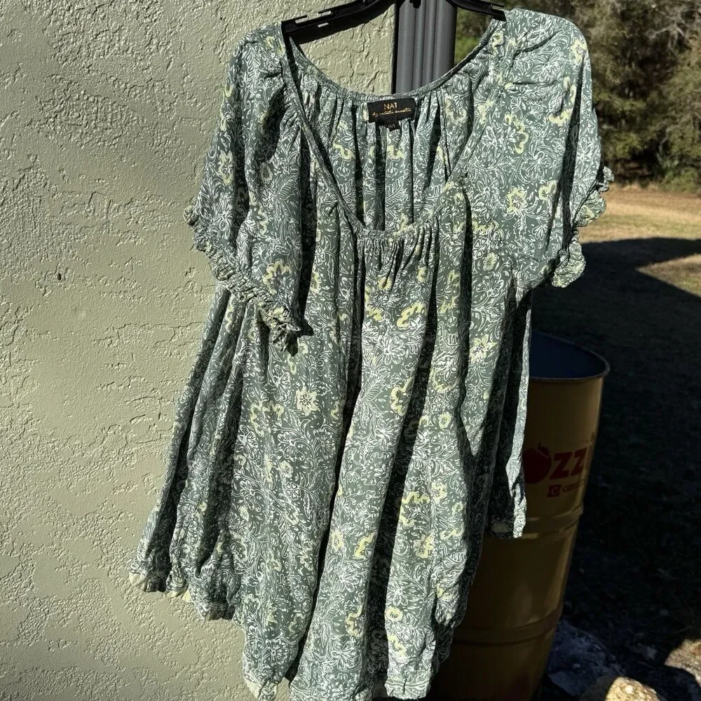 Natalie Martin Top Size M/L 24” P2P Green Very Short Sleeves w Ruffled Ends - Picture 7 of 9